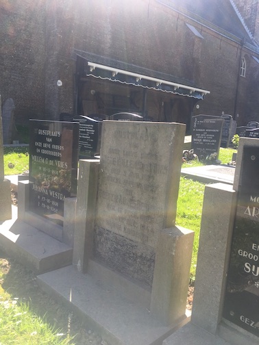 a heslinga grave